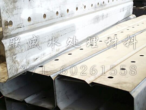 穿孔不銹鋼集水槽 穿孔不銹鋼集水槽